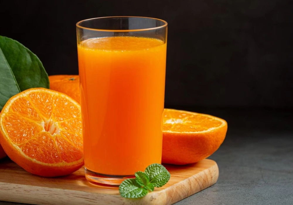 درآمد آبمیوه فروشی چقدر است