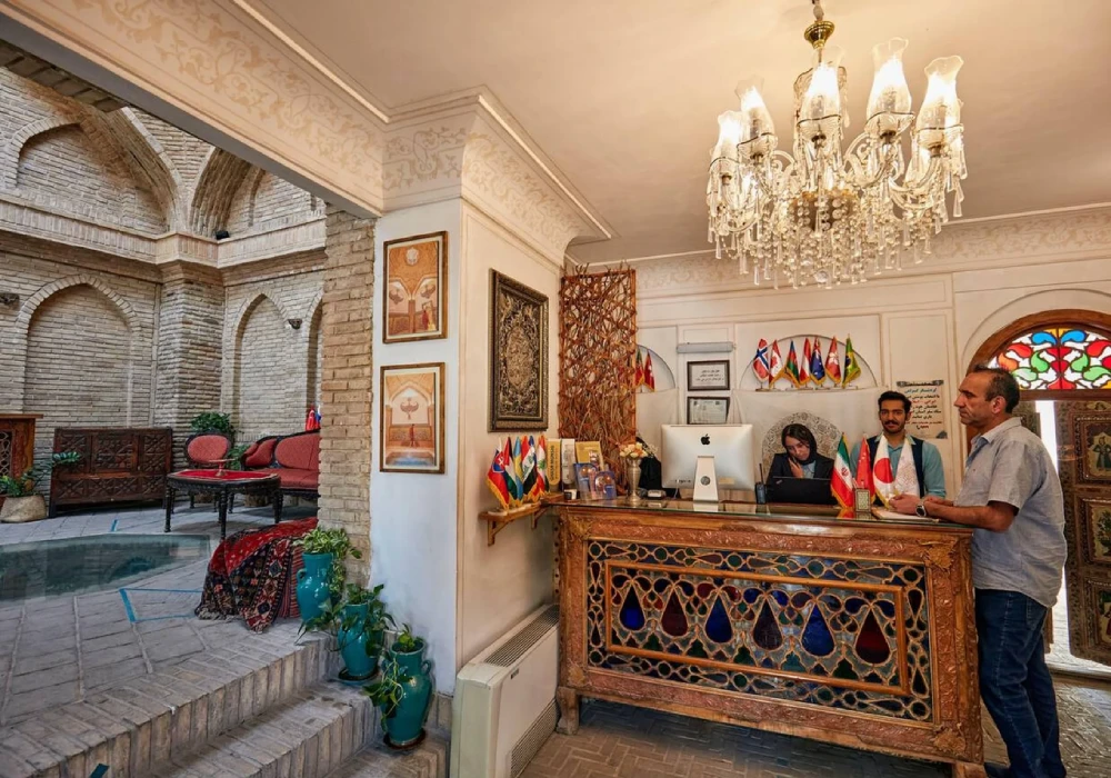 تجهیزات رستوران سنتی